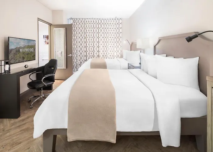 Hollywood Hotel