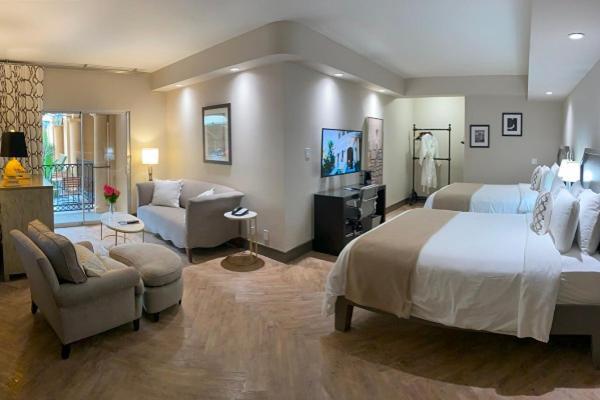 Hollywood Hotel 3*